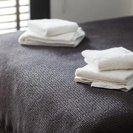 Aparthotel 12 Reasons Why Metaxourgeio *